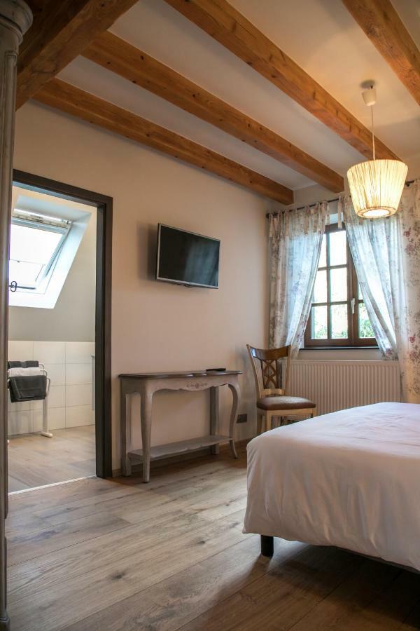 Les Chambres Chez Christine Ottrott Eksteriør bilde